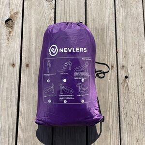 NWOT Purple Nevlers Inflatable Lounger
